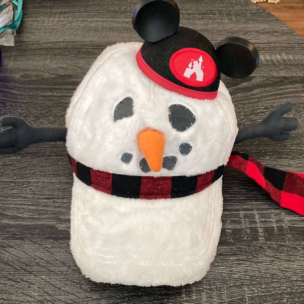 WDW Snow man hat